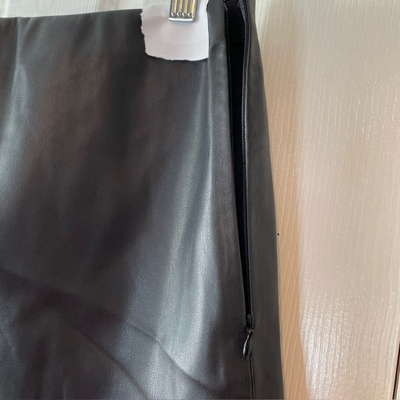 New Commense Black Mini XL/12 Faux Leather Zippered Skirt Asymmetrical Retro - Picture 3 of 14